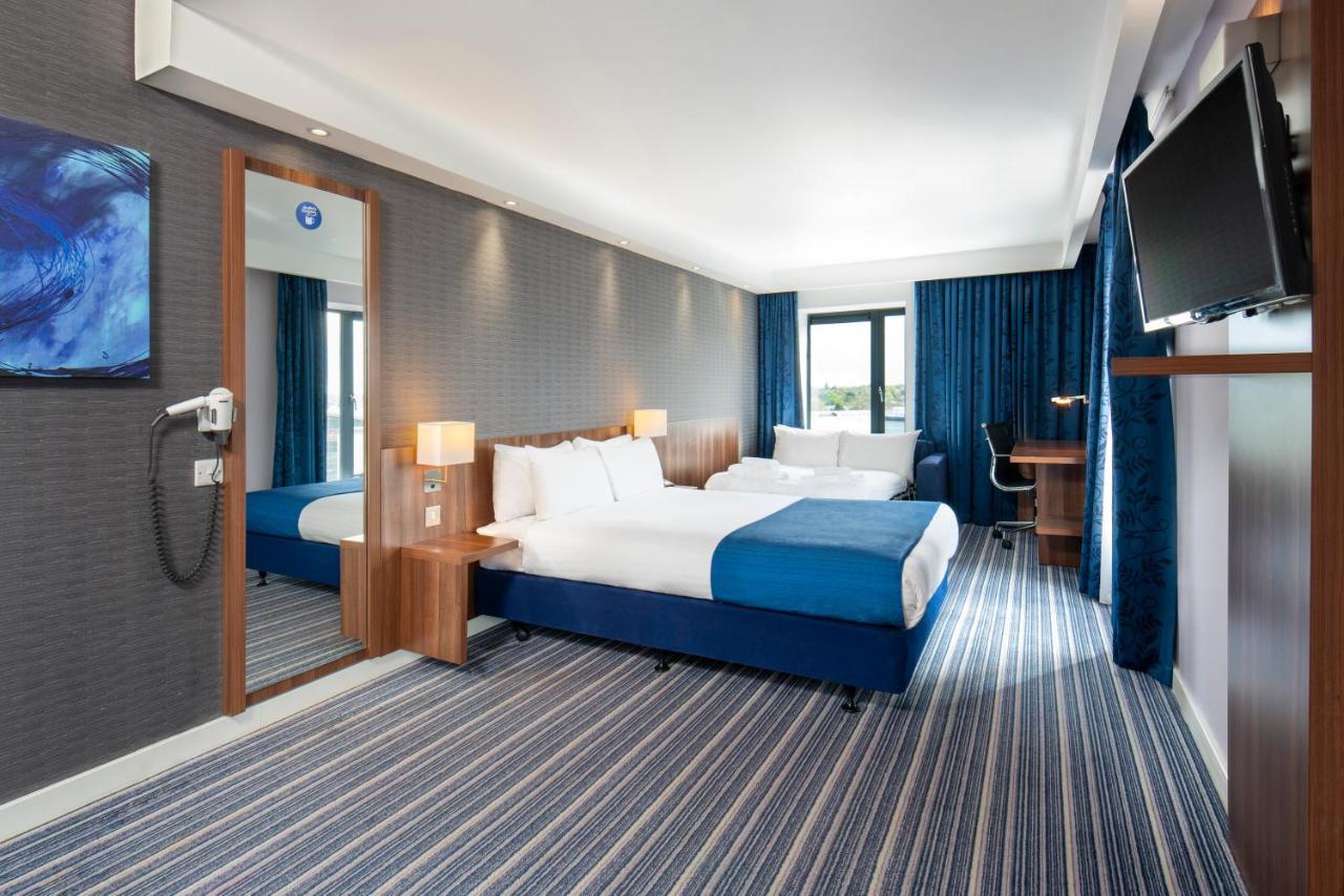 Holiday Inn Express Birmingham South A45, An Ihg Hotel Exteriör bild