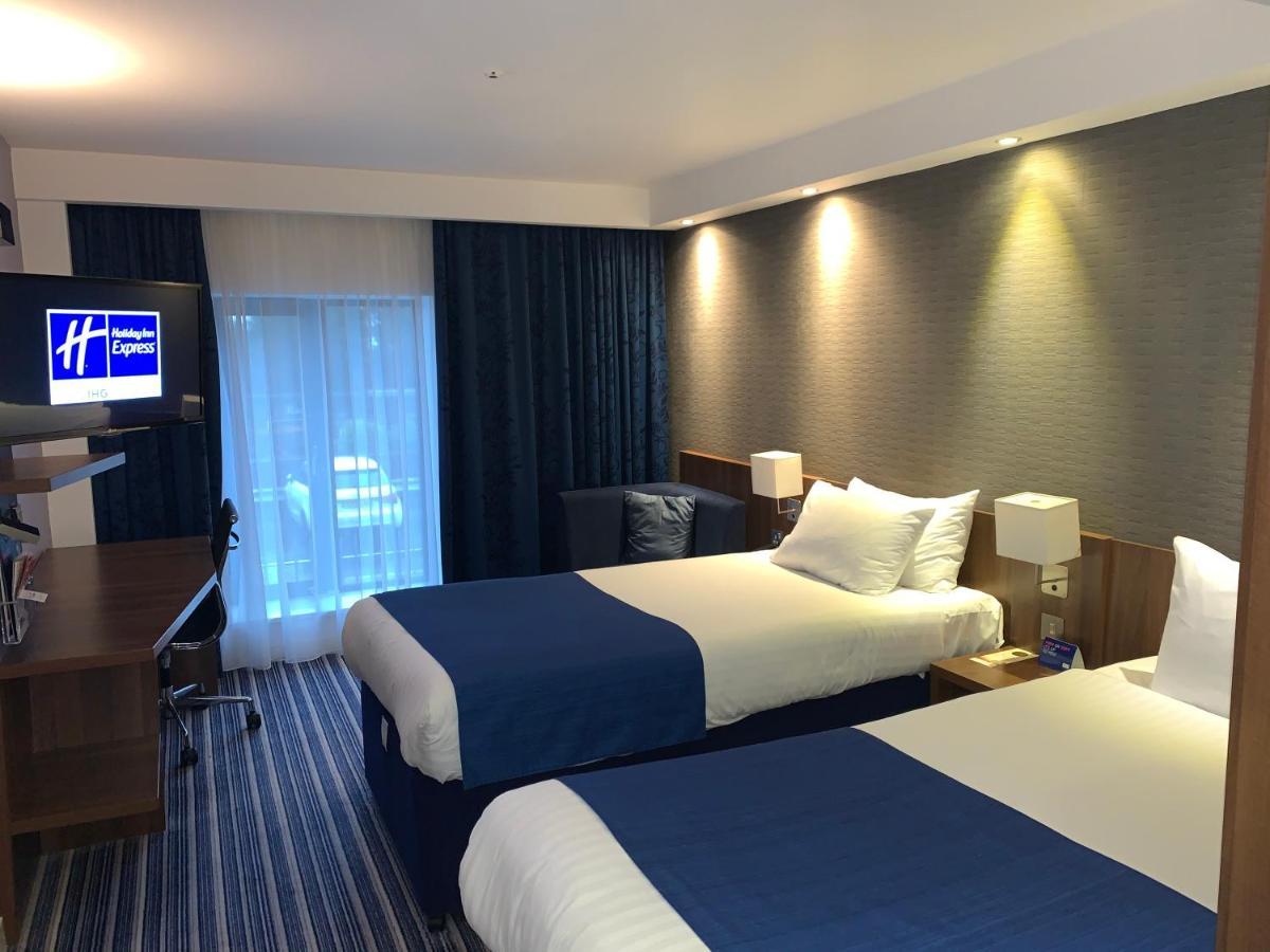 Holiday Inn Express Birmingham South A45, An Ihg Hotel Exteriör bild