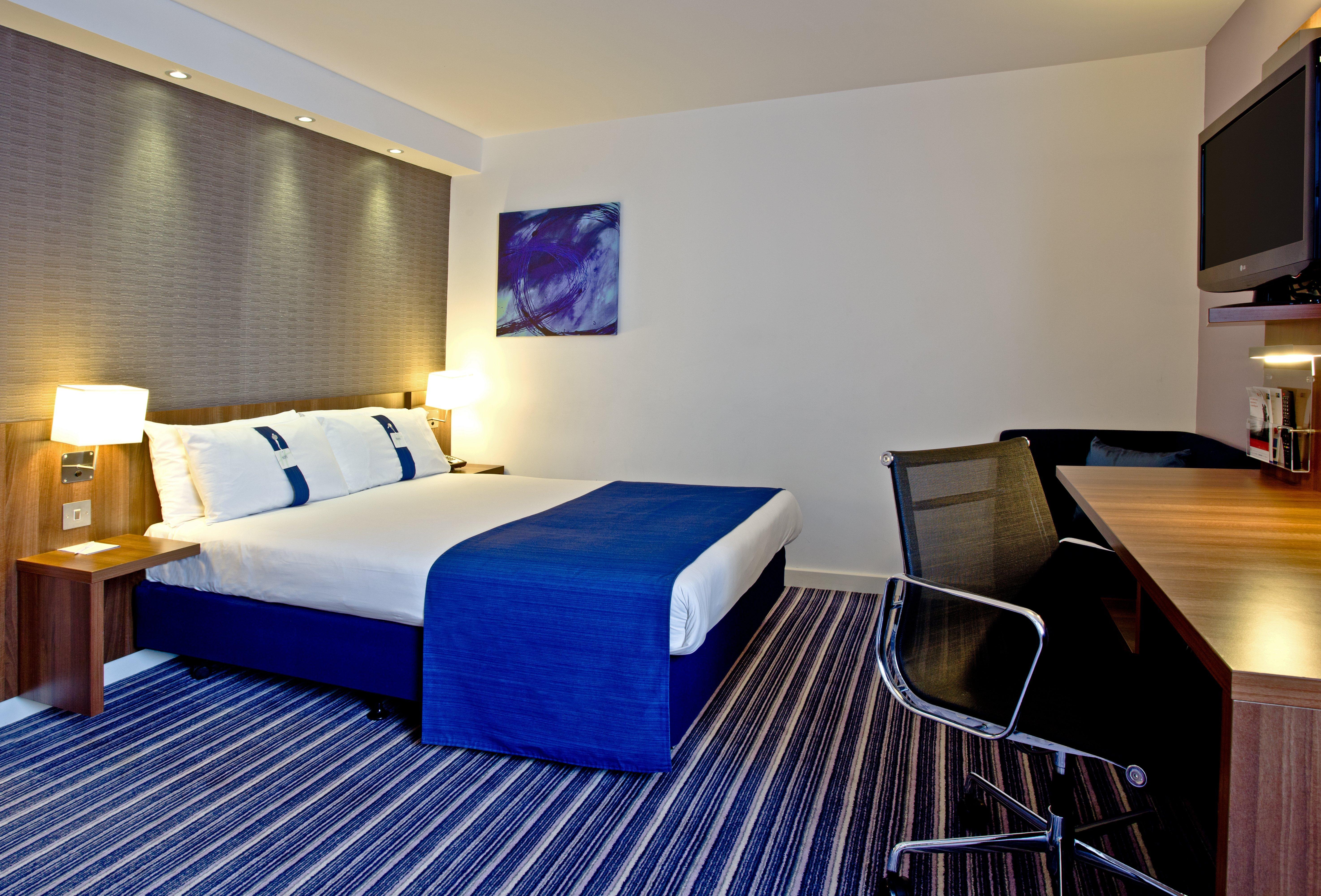 Holiday Inn Express Birmingham South A45, An Ihg Hotel Exteriör bild