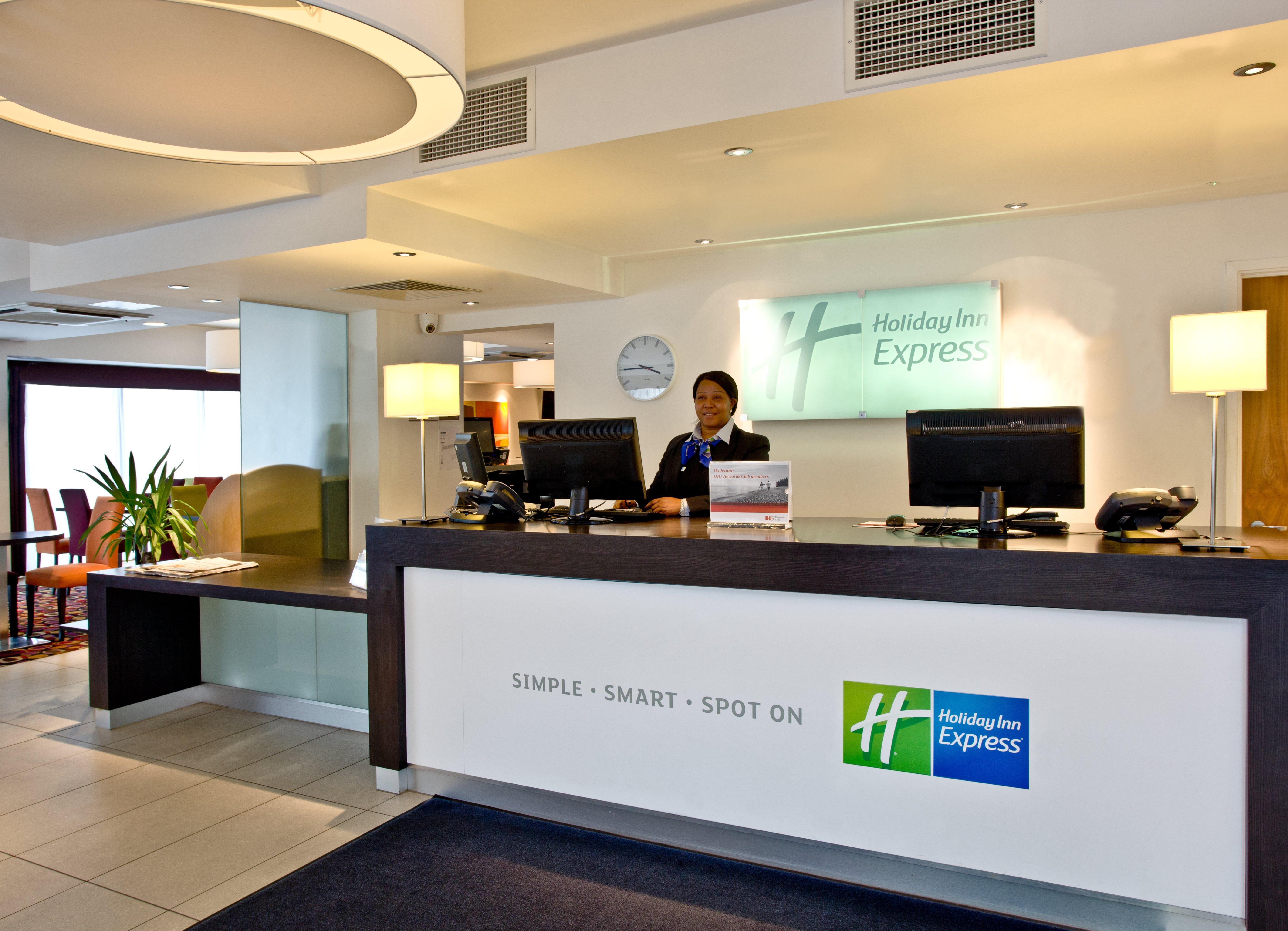 Holiday Inn Express Birmingham South A45, An Ihg Hotel Exteriör bild