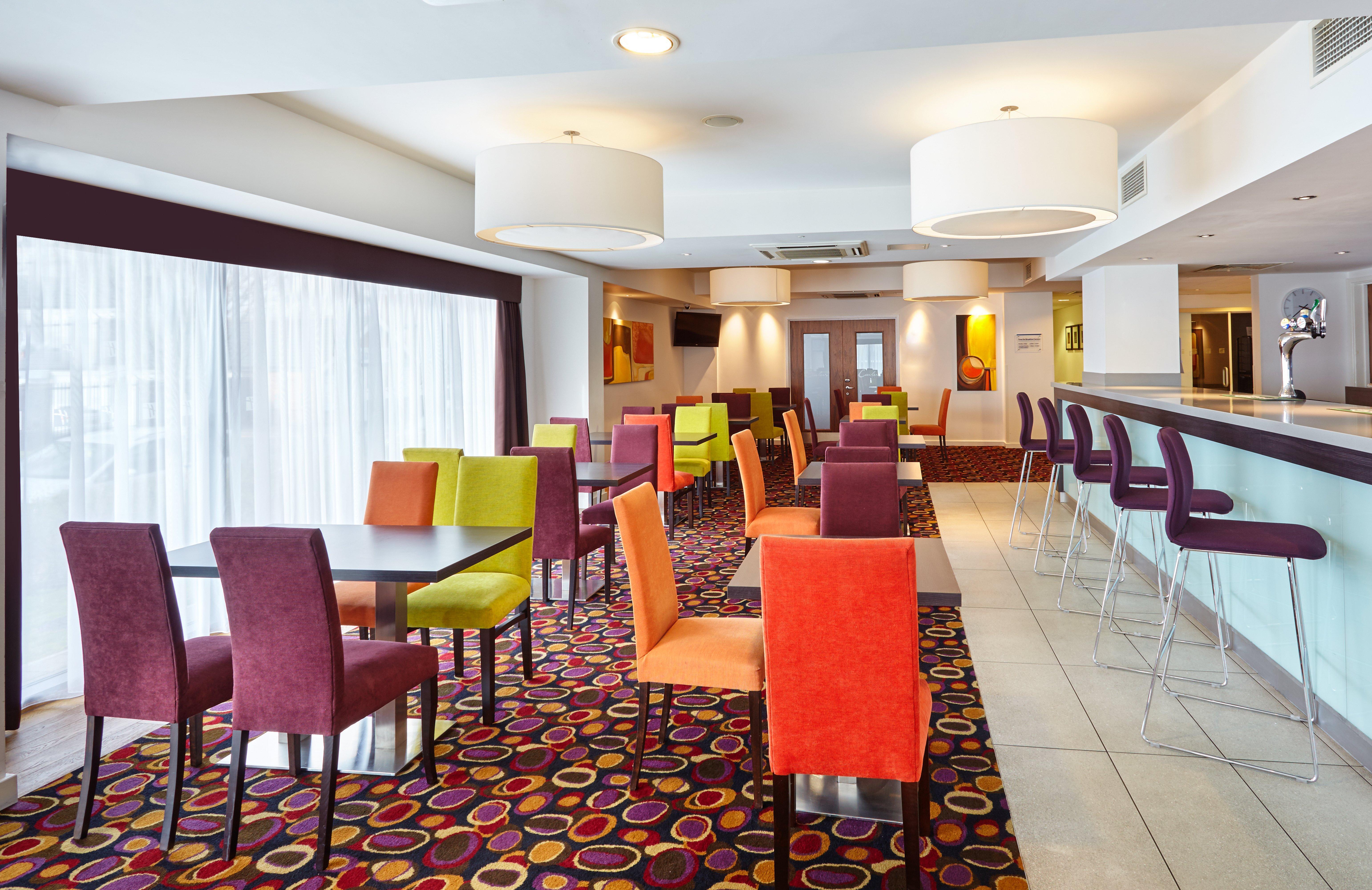 Holiday Inn Express Birmingham South A45, An Ihg Hotel Exteriör bild