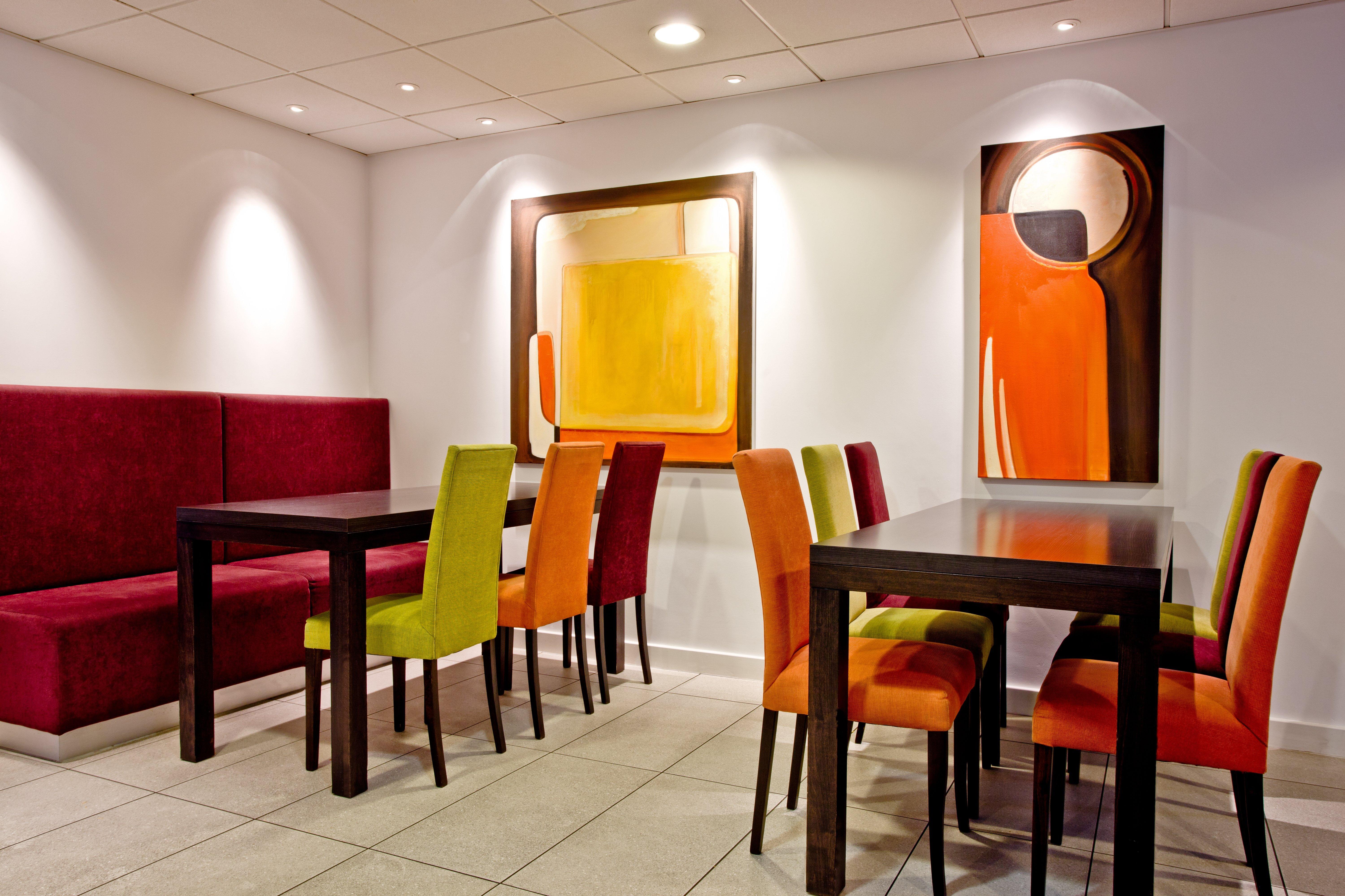 Holiday Inn Express Birmingham South A45, An Ihg Hotel Exteriör bild